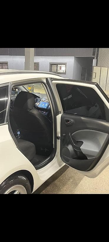 masinim var ag rengi: Seat Ibiza: 1.4 l | 2013 il 255000 km Hetçbek — 8