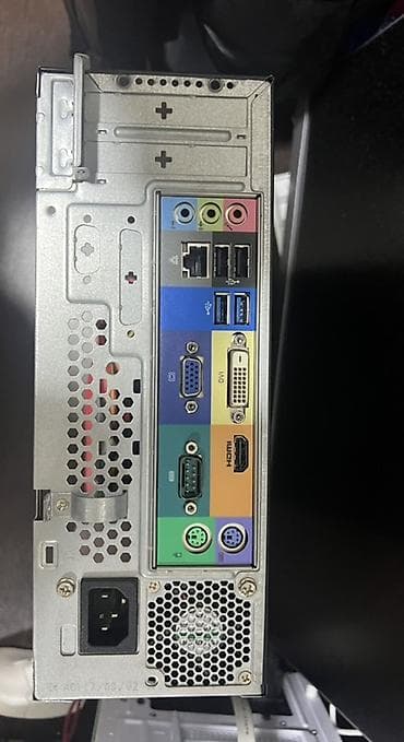 komputer windows 7: Acer Veriton SFF masaüstü kompüter Xüsusiyyətlər: - Prosessor: Intel — 3