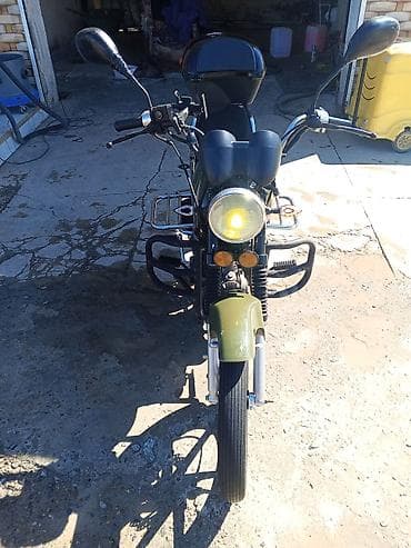 Motosiklet – şəhər və kənd yolları üçün praktik, yığcam model