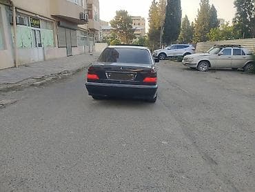 bmw e 39: Mercedes-Benz 240: 2.4 l | 1998 il Sedan — 5