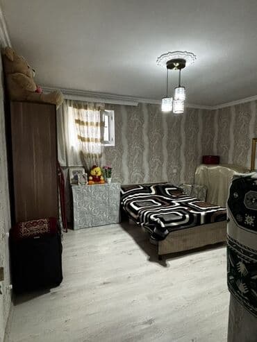 2 saatliq kiraye ev: Satılır: həyət evi Nurlu yasayis massivi 314 nömreli mektebin yaninda — 2