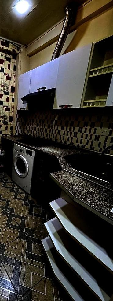 quba evleri: Salam XİRDALANDA BAZARA YAXİN 4 mertebenin 2 çi mertebesinde 2 otaq — 4
