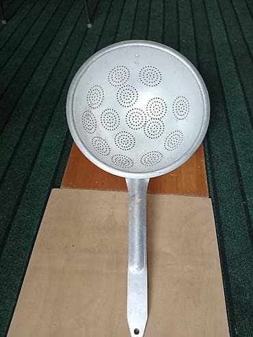 suzgəclər: Metal süzgəc – uzun saplı, yarımkürə formalı - Material: yüngül — 1