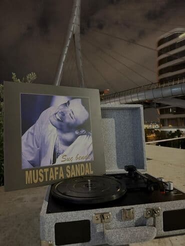 виниловый проигрыватель баку: Qrammafonlar Mehduddur!!! Çox gözəl Retro Qramafonlar və göz oxşuyan — 10