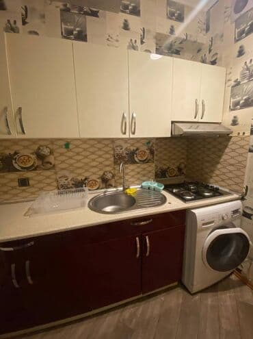 yeni gunəşlidə 1 otaqlı evlər: Binəqədi rayonu,9 mkr,Tərlan şadlıq sarayı yaxınlığı,19 — 8