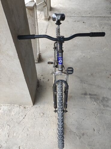 qalin tekerli velosiped: Dəbli şəhər/dağ tipli velosiped - Rul: geniş və düz tip, rezin — 2