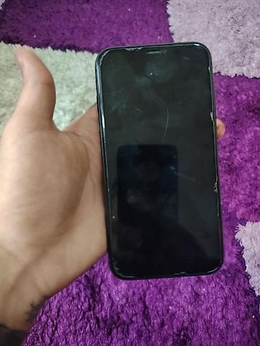 sade telfon: Zavodu her seyi pil 80 64/4 ekran qorucuda ciziqlar var sekilde — 2