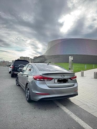 priora diskleri: Hyundai Elantra sedan – gümüşü rəng, benzin, avtomat ötürücü sadə — 2