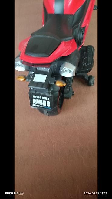 oyuncaq gitara: Uşaq elektrik motosikleti – sport üslubunda, qırmızı rəng — 3