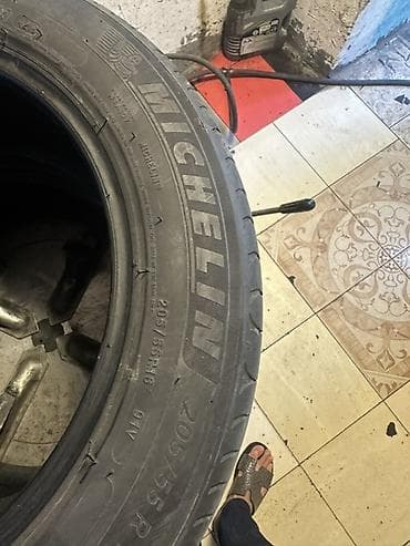 Nəqliyyat: Şin Michelin 205 / 55 / R 16 — 2