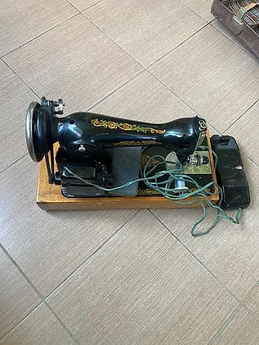 et masini: Elektrik tikiş maşını - Korpusu klassik qara rəngdə, üzərində qızılı — 2