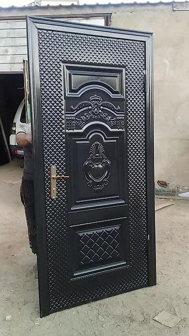 Seyf qapılar Münasib qapılar Dəmir qapı Ev qapıları Çol qapısı