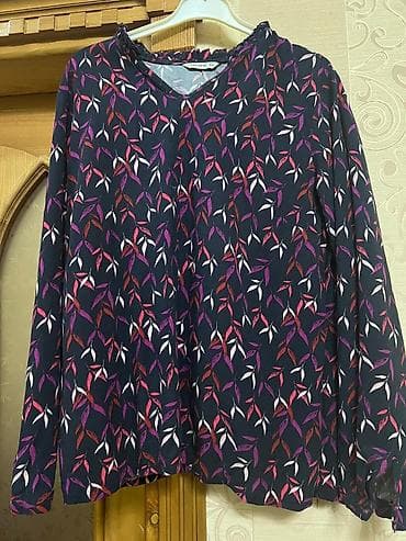 boş qutu: Brend: TATUUM Model: Qadın köynəyi/bluz Ölçü: 44 (etiketdə) Rəng — 1