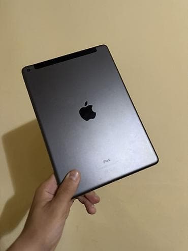 Apple iPad: Apple iPad (Space Gray) planşet Xüsusiyyətlər: - 9.7" Retina ekran - — 2