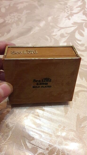 xari bulbul sancaq: Kişi köynəyi üçün qədimdir.QIZIL SUYUNA ÇƏKİLİB.P — 5