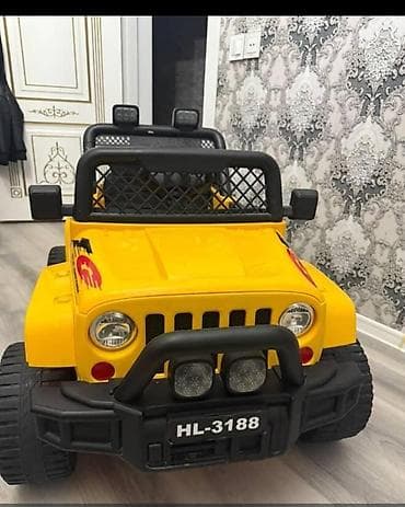 Endirim! Uşaqlar üçün elektrikli jeep tipli akkumulyatorlu maşın
