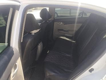 byd qin plus: Honda Civic: 1.6 l | 2013 il Sedan — 8