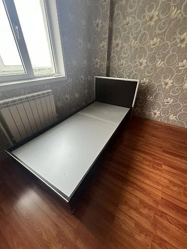 İşlənmiş, Təknəfərlik çarpayı, Bazasız, Matras ilə, Siyirməsiz