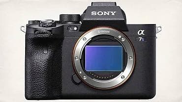 Sony Alpha 7S seriyalı tam kadr (Full-Frame) güzgüsüz fotoaparat lalafo.az -da Sony Alpha 7S seriyalı tam kadr (Full-Frame) güzgüsüz fotoaparat