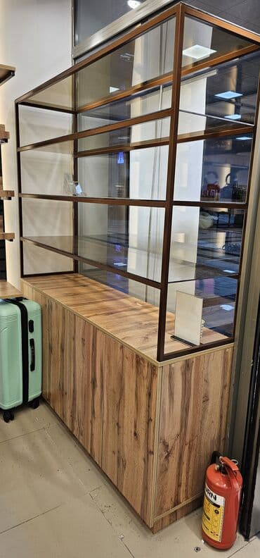 çörək vitrini: 1ededin qiymetMağaza vitrin dəsti – şüşəli vitrin və divar rəf sistemi — 2