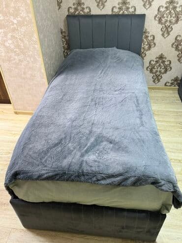 Komodlar: Təknəfərlik çarpayı, Bazalı, Matras ilə, Siyirməsiz — 2