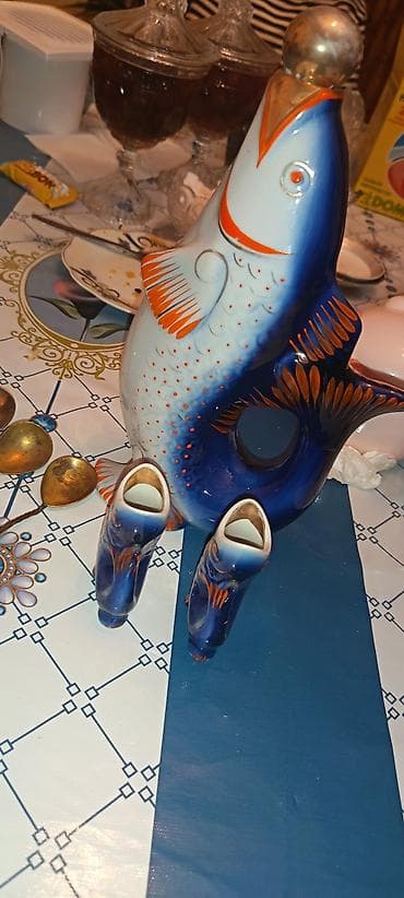 Məhsul: Dekorativ kolleksiya əşyaları dəsti Tərkib: - Porcelan