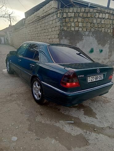 mercede: Mercedes-Benz C-Class: 0.5 l | 1995 il Sedan — 8