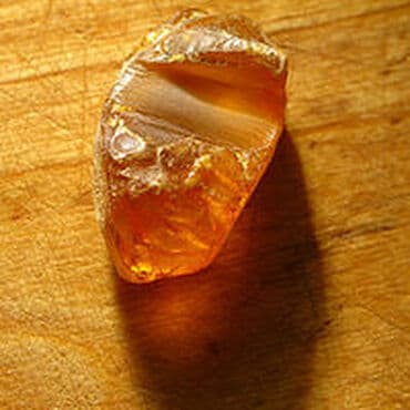 kanifol: Kanifol 3 aznden baslyaraq her ceşidde her növde olaraq yalniz HB — 4