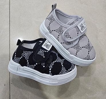 Uşaq idman ayaqqabıları - Model: yüngül tekstil krossovkalar -