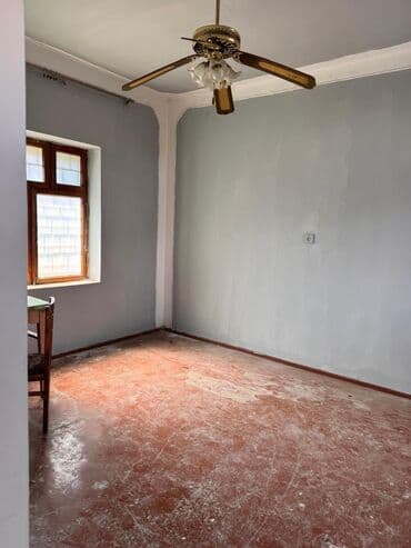 sahil qəsəbəsində evlər: Bağ evi – geniş həyət və teraslı - İki mərtəbəli ev, açıq eyvan və — 7