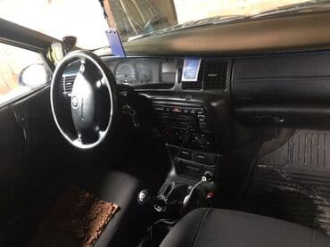 Коммерческий транспорт: Opel Vectra: 1.6 л | 1996 г. 380000 км Седан — 5