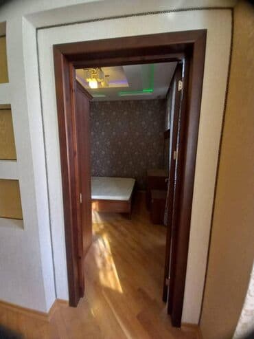 срочно продам квартиру: 2 комнаты, Новостройка, м. Нефтчиляр, 80 м² — 10