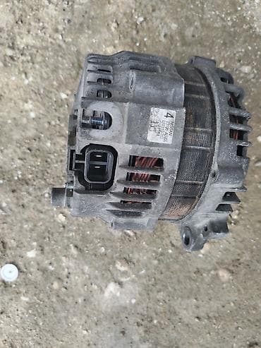 Nissan üçün generator (alternator) - Orijinal Nissan detalı - Korpus