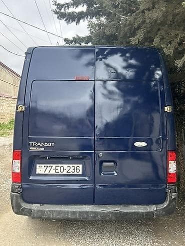 mini masin: Məhsul: Ford Transit yük/kommersiya furgonu Xüsusiyyətlər: - Korpusu — 7