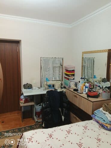 Qarajlar: Həyətyanı sahəsi 2sot 80kvm otaqlarin sayi 2etbex hamam ayaqyolu — 5