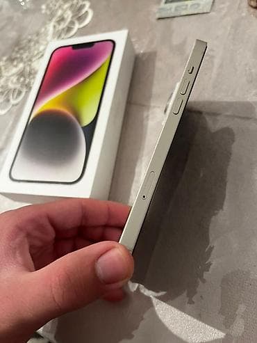 samsung galaxy a51 ekran: IPhone 14, Ağ, Simsiz şarj — 5