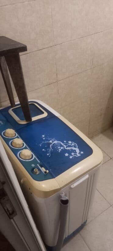 1 комнатная посуточно в баку: Kirayə verilir – sadə, işıqlı tək nəfərlik otaq - Pəncərəli, gün — 7