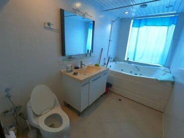 mingecevirde ucuz kiraye evler: Səbail rayonunda (İçəri şəhər metrosu) inşa edilmiş 5 mərtəbəli köhnə — 5