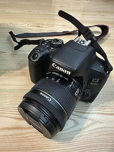 i 7: Canon EOS 800D DSLR fotoaparat dəsti Komplekt: - Canon EOS 800D — 1