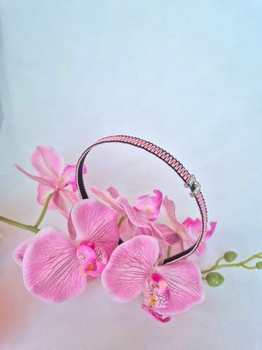 Məhsul: Zərif saç çələngləri və aksesuar dəsti Təsvir: - Nazik və