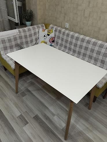balkon masa: Ağ stol – skandinaviya üslubunda - Ölçü: təxminən 120×70 sm (şəkillərə — 1