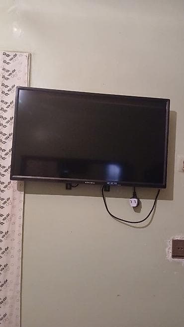 televizo: Sade internetsiz televizor tam işlek veziyyetdedir.82 ekrandi.unvan — 1