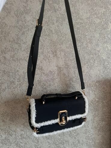 narkotik etir kisi ucun: Çanta dəsti, Prada — 21