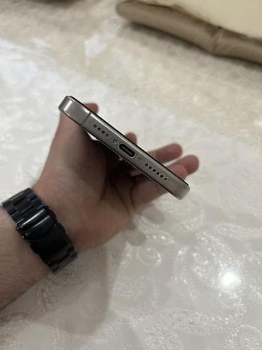 Мобильные телефоны и аксессуары: IPhone 15 Pro Max, 256 ГБ, Natural Titanium, Беспроводная зарядка, Face ID — 4