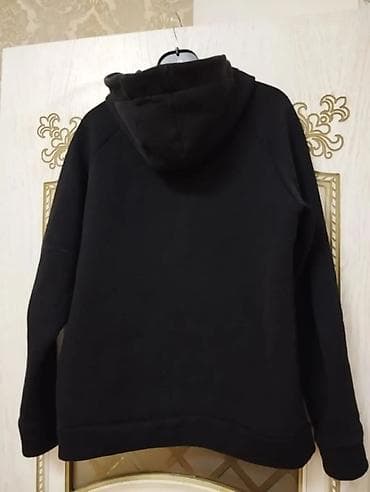 geyim kişi: Kapişonka 38 M razmer qış ücün ici qalın — 5