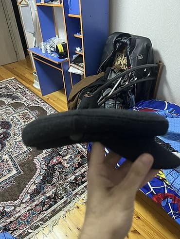 kepka modelleri: Qara kepka – klassik “newsboy/şlyapa” tərzi - Rəng: tam qara - — 2