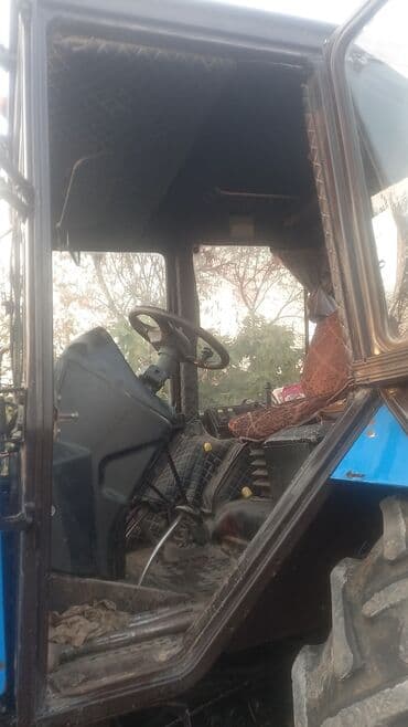yumze traktor: Belarus 1221 traktoru - Marka/model: Belarus 1221 (Gəncə yığılımı — 3