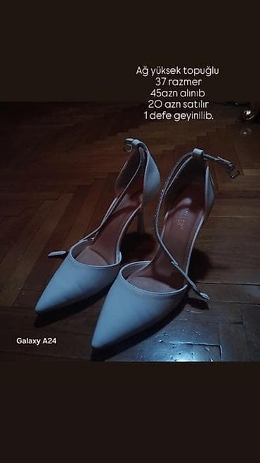 Qadın geyim və ayaqqabı dəsti 1) Ağ hündür daban ayaqqabı - Ölçü: 37