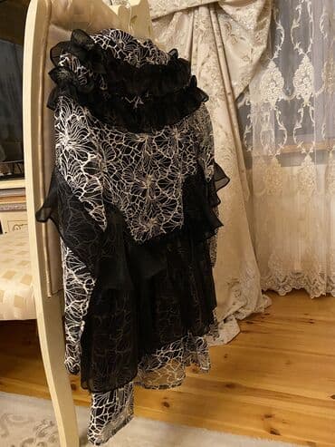 Gencede. 1defe geyilib. Coco bakudan baha alinib 
15azn lalafo.az -da Gencede. 1defe geyilib. Coco bakudan baha alinib 
15azn