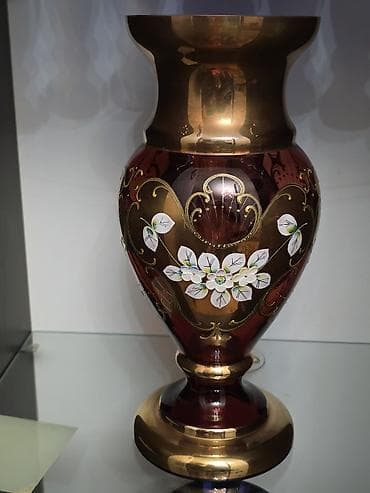 Şamdanlar: Bir vaza, Bogem şüşəsi — 2